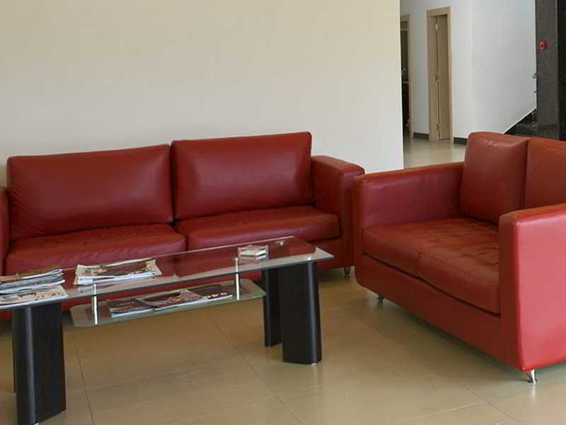 Oyster Suites Hyderabad Exteriör bild