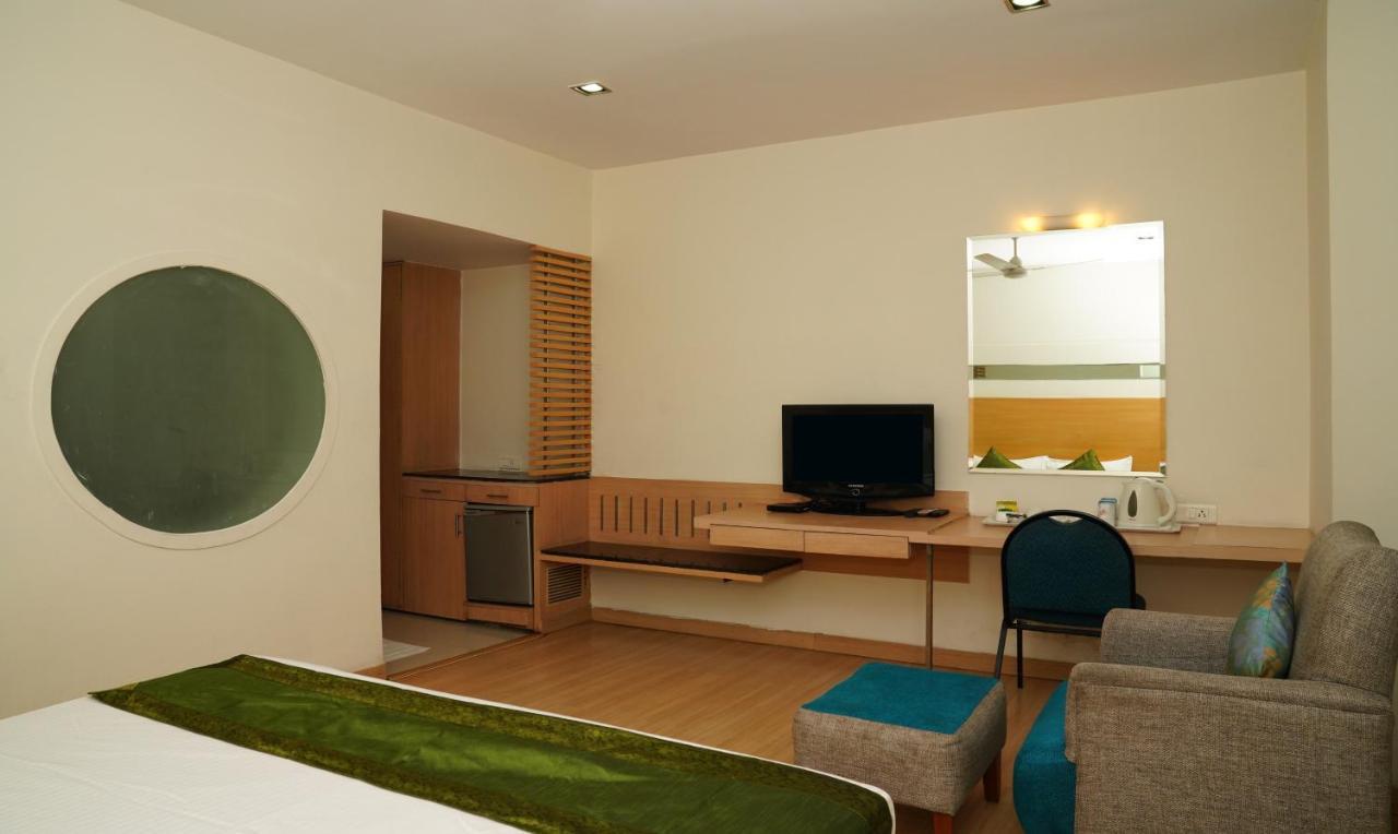 Oyster Suites Hyderabad Exteriör bild